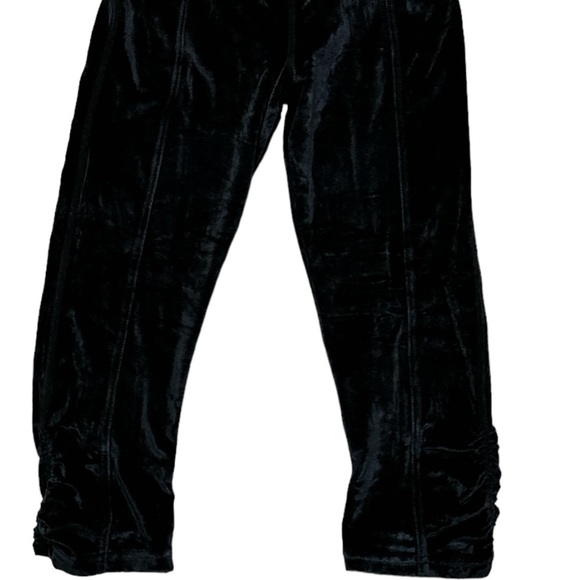 Free People Movement Black Velvet Cropped Leggings Elastic Waistband Shirred Hem - Picture 3 of 7